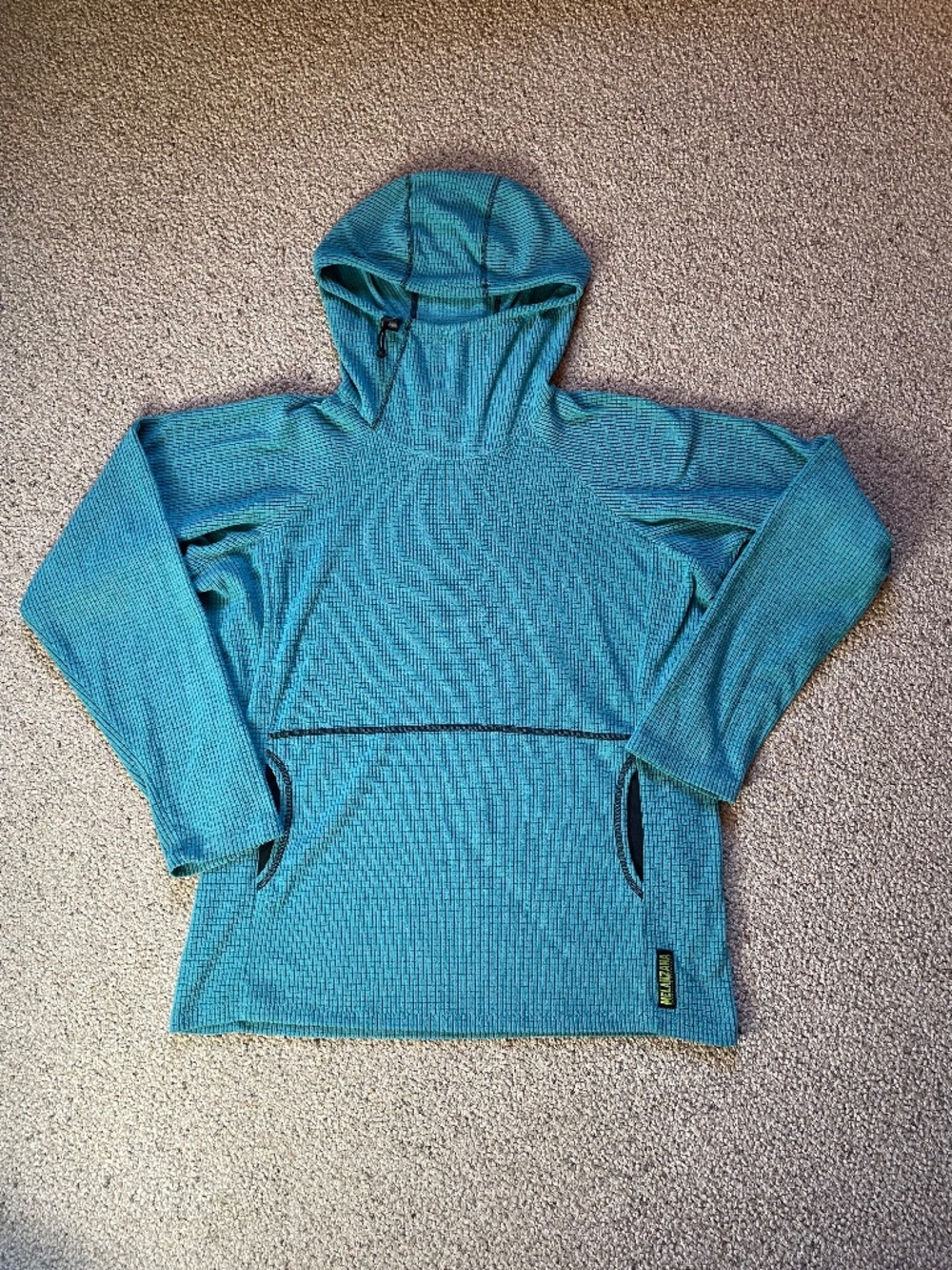 Melanzana V2 Hoodie. Men’s Large, NWOT